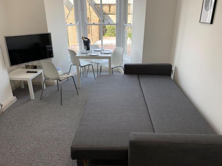 Stunning 2 Bed Apartment With Sea Views, بينزانس المظهر الخارجي الصورة